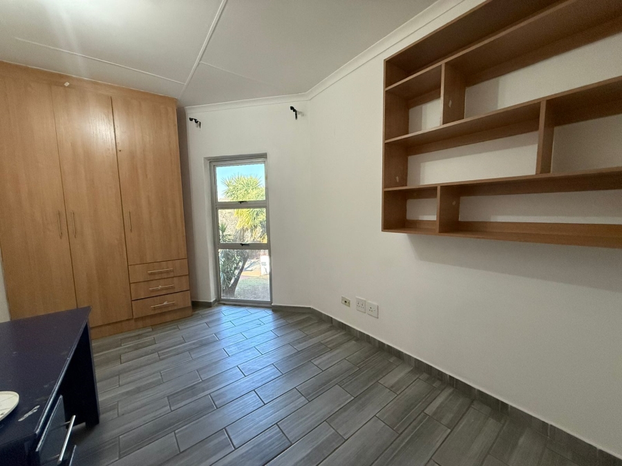 6 Bedroom Property for Sale in Safari Gardens North West